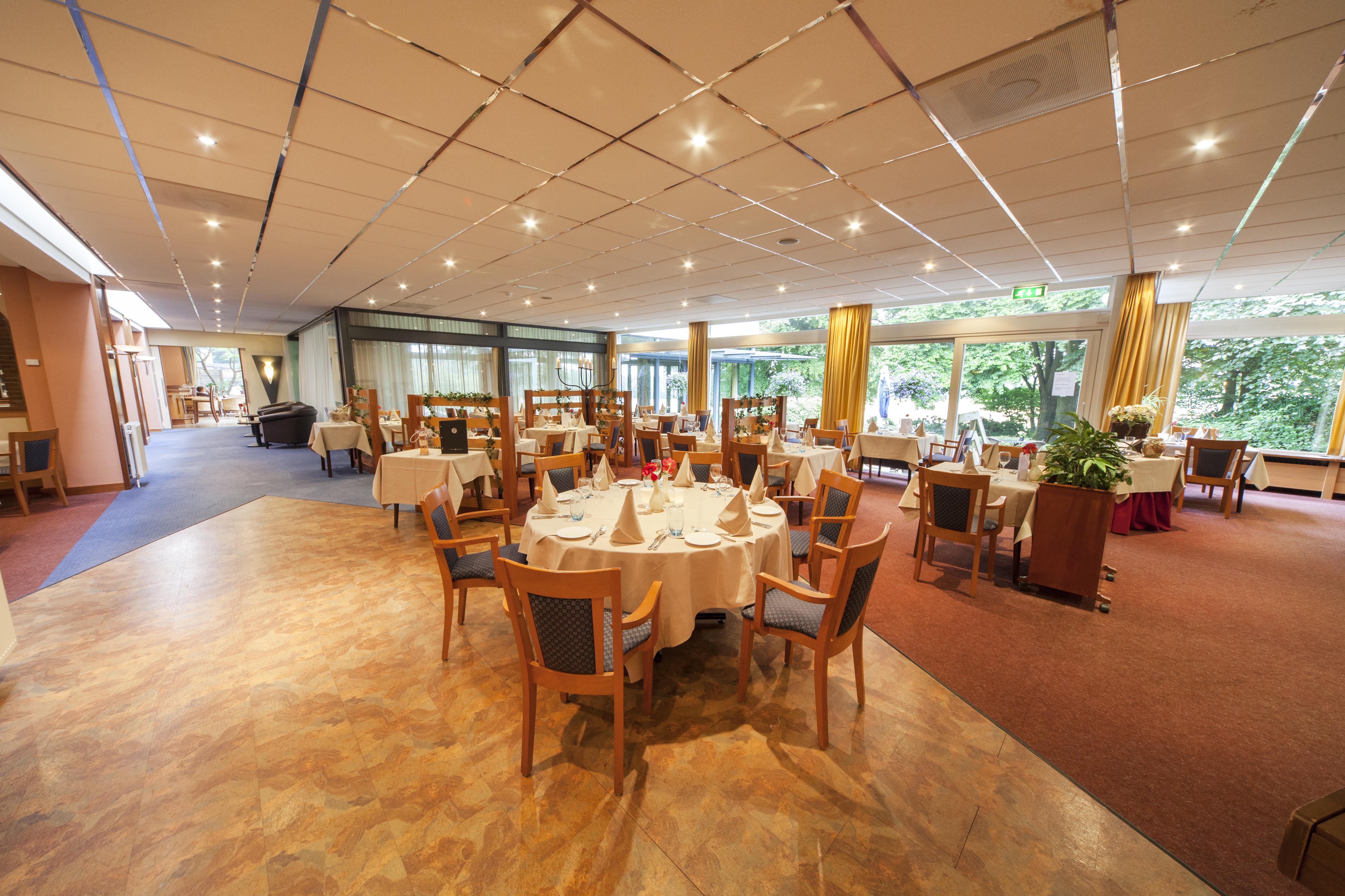 Fletcher Hotel-Restaurant Paasberg Лохем Екстериор снимка