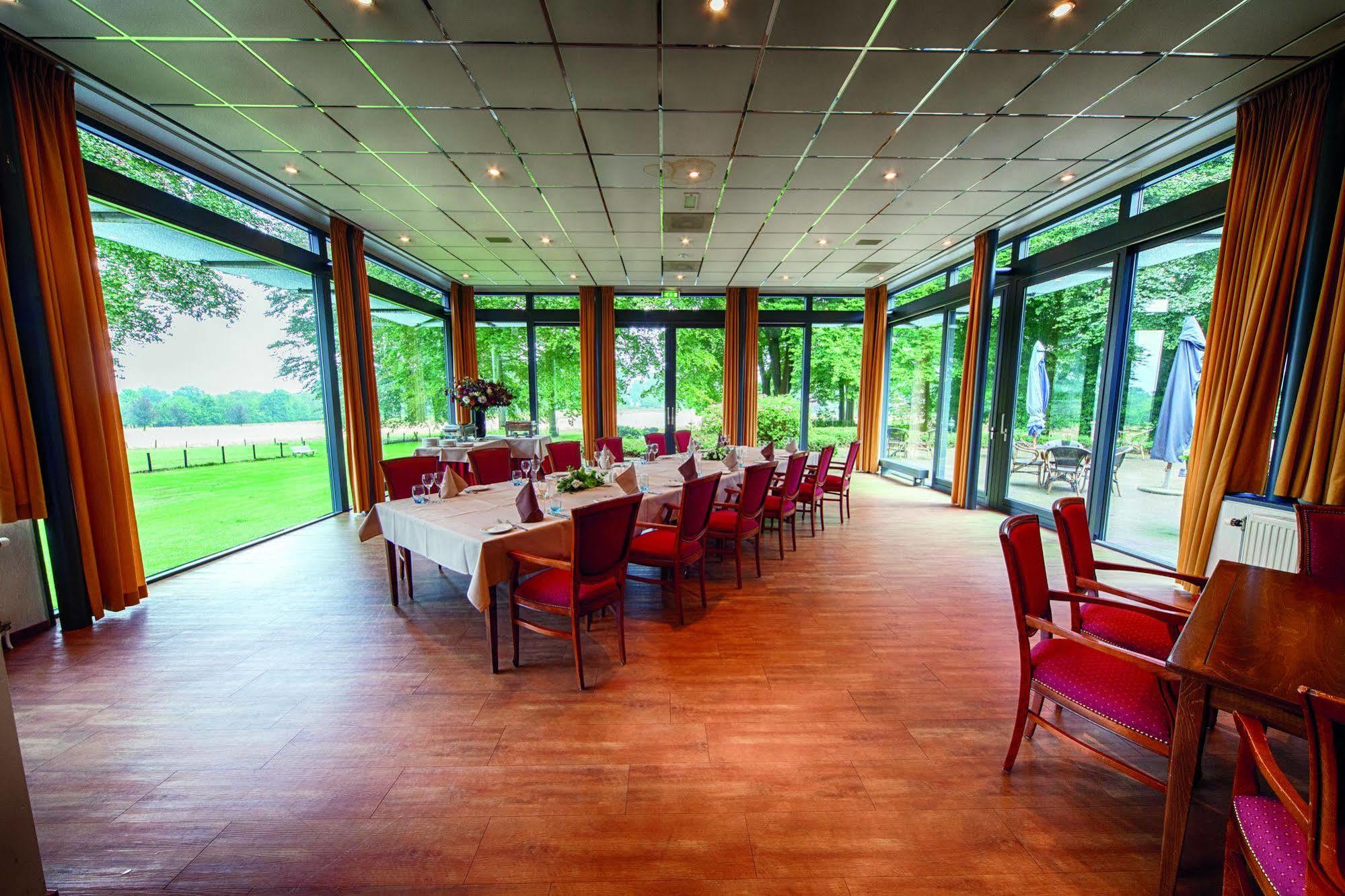 Fletcher Hotel-Restaurant Paasberg Лохем Екстериор снимка